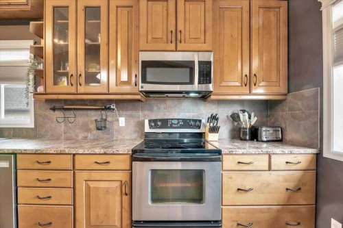 218 Allan Crescent, Vulcan, AB - Indoor Photo Showing Kitchen
