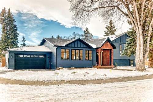 1 Spruce Bank Crescent Sw, Calgary, AB - Outdoor With Facade