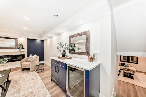 1 Spruce Bank Crescent Sw, Calgary, AB - Indoor