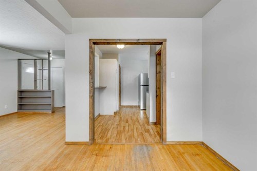 3328 45 Street Sw, Calgary, AB - Indoor Photo Showing Other Room
