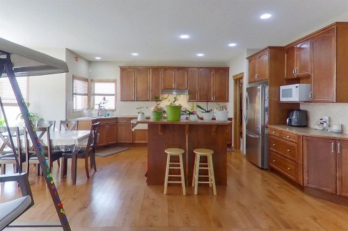 98 Pantego Road Nw, Calgary, AB - Indoor