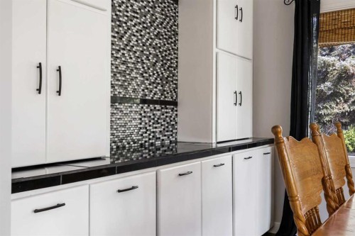 63 Olympia Crescent Se, Calgary, AB - Indoor