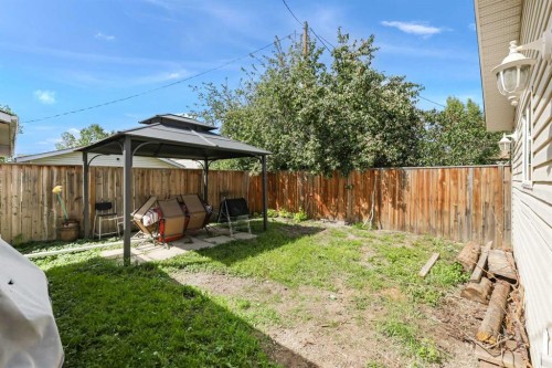 63 Olympia Crescent Se, Calgary, AB - Outdoor