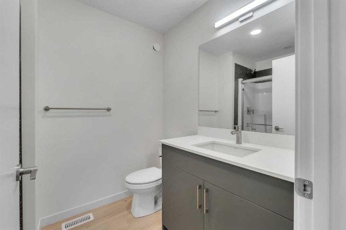 35 Heritage Heath, Cochrane, AB - Indoor Photo Showing Bathroom