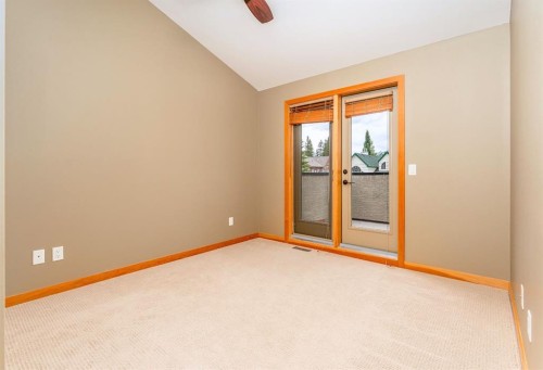 2-722 3Rd Street, Canmore, AB - Indoor Photo Showing Other Room
