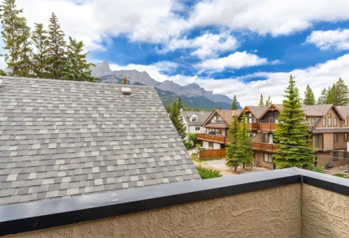 2-722 3Rd Street, Canmore, AB - Outdoor