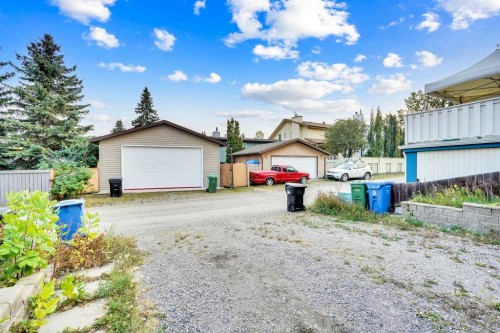 7915 Ranchview Drive Nw, Calgary, AB - Outdoor