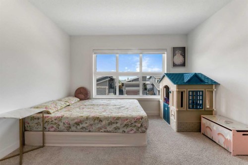 172 Precedence Hill, Cochrane, AB - Indoor Photo Showing Bedroom