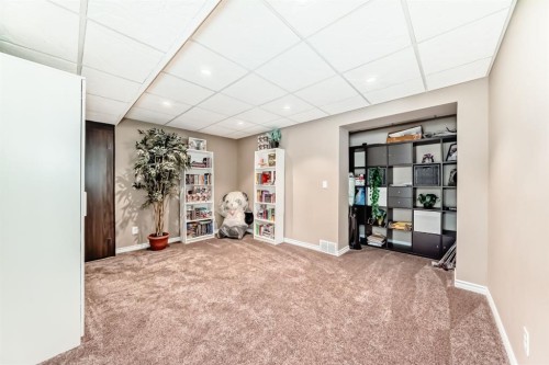 108 Seagreen Lane, Chestermere, AB - Indoor Photo Showing Other Room