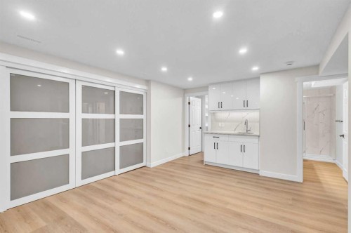 331 Springbank Place Sw, Calgary, AB - Indoor