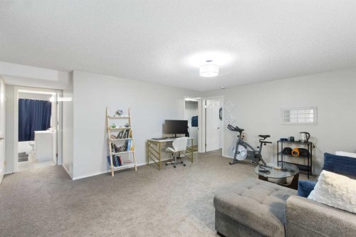 206 Mt Aberdeen Manor Se, Calgary, AB - Indoor