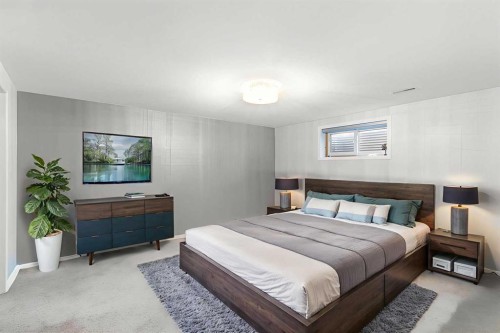 206 Mt Aberdeen Manor Se, Calgary, AB - Indoor Photo Showing Bedroom