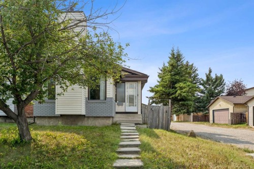 212 Whitman Place Ne, Calgary, AB - Outdoor