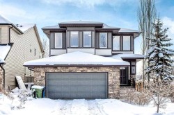 5 Panatella Square NW Calgary, AB T3K 0T4