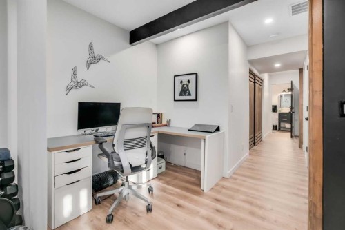 19 Marquis Gardens Se, Calgary, AB - Indoor Photo Showing Office