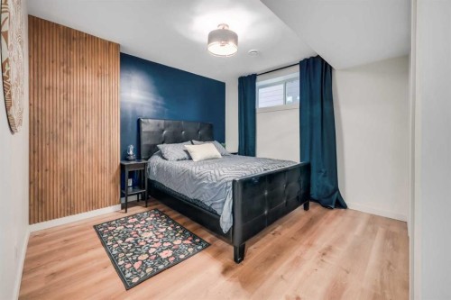19 Marquis Gardens Se, Calgary, AB - Indoor Photo Showing Bedroom