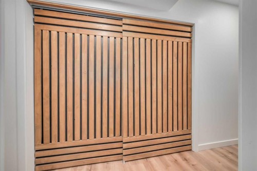 19 Marquis Gardens Se, Calgary, AB - Indoor Photo Showing Other Room