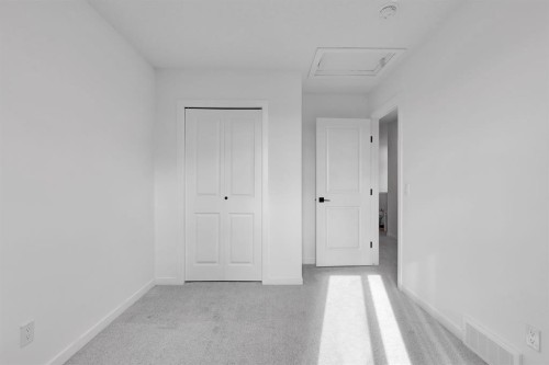 179 Willow Place, Cochrane, AB - Indoor