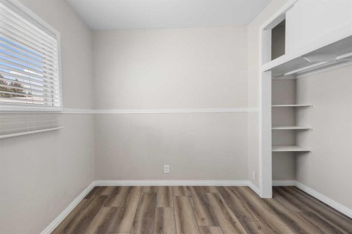 4612 Fortune Road Se, Calgary, AB - Indoor