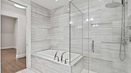 502-221 Quarry Way Se, Calgary, AB - Indoor Photo Showing Bathroom