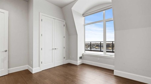 502-221 Quarry Way Se, Calgary, AB - Indoor Photo Showing Other Room