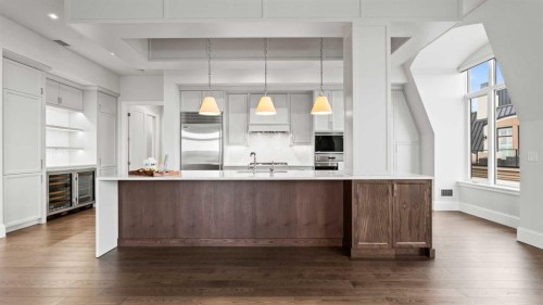 502-221 Quarry Way Se, Calgary, AB - Indoor Photo Showing Kitchen With Upgraded Kitchen