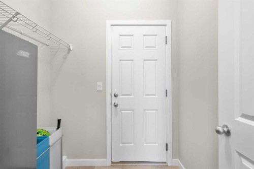 29 Magnolia Manor Se, Calgary, AB - Indoor