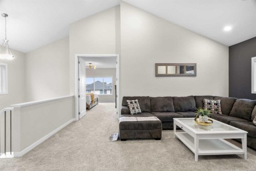 29 Magnolia Manor Se, Calgary, AB - Indoor Photo Showing Other Room