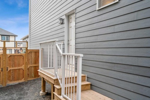 29 Magnolia Manor Se, Calgary, AB - Outdoor With Exterior