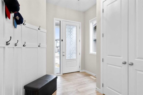 29 Magnolia Manor Se, Calgary, AB - Indoor Photo Showing Other Room