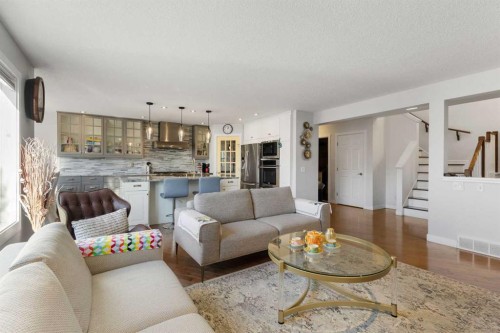 109 Copperfield Common Se, Calgary, AB - Indoor Photo Showing Living Room