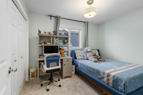 109 Copperfield Common Se, Calgary, AB - Indoor Photo Showing Bedroom