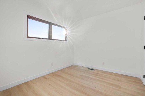 4720 Fordham Crescent Se, Calgary, AB - Indoor Photo Showing Other Room