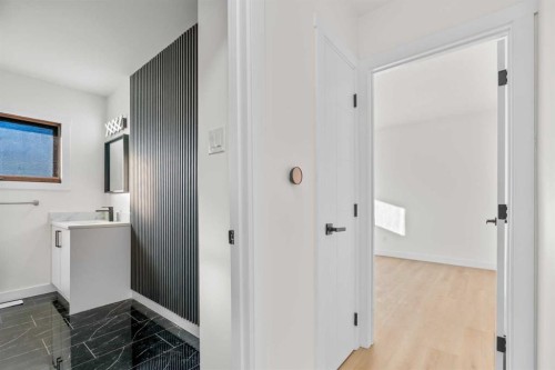 4720 Fordham Crescent Se, Calgary, AB - Indoor Photo Showing Other Room