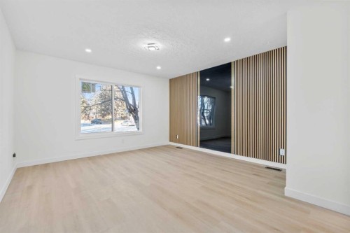 4720 Fordham Crescent Se, Calgary, AB - Indoor Photo Showing Other Room