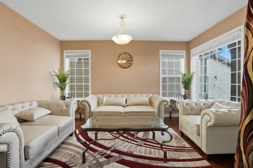 82 Martha'S Meadow Close Ne, Calgary, AB - Indoor Photo Showing Living Room