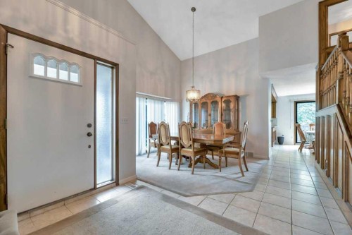 77 Edgewood Rise Nw, Calgary, AB - Indoor