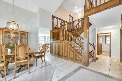 77 Edgewood Rise Nw, Calgary, AB - Indoor Photo Showing Other Room