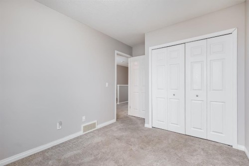 504-620 Luxstone Landing Sw, Airdrie, AB - Indoor