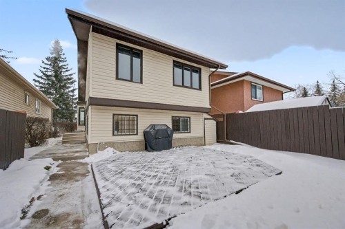 34 Woodglen Crescent Sw, Calgary, AB - Outdoor With Exterior