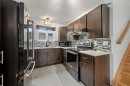 34 Woodglen Crescent Sw, Calgary, AB  - Indoor Photo Showing Kitchen 