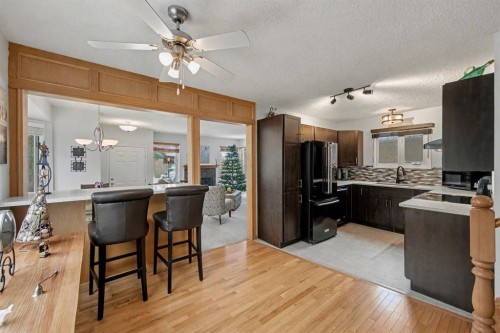 34 Woodglen Crescent Sw, Calgary, AB - Indoor