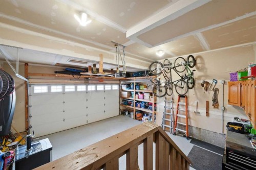 136 Wildrose Crescent, Strathmore, AB - Indoor Photo Showing Garage