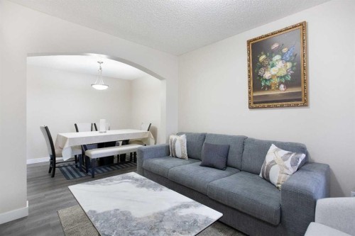138 Saddlecrest Way Ne, Calgary, AB - Indoor Photo Showing Living Room