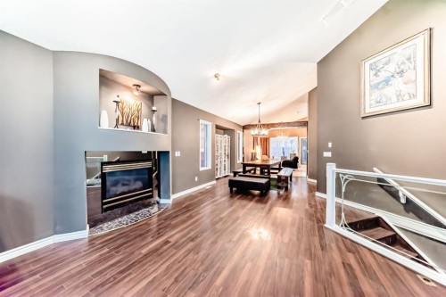 8373 Edgevalley Drive Nw, Calgary, AB 