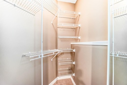 8373 Edgevalley Drive Nw, Calgary, AB 