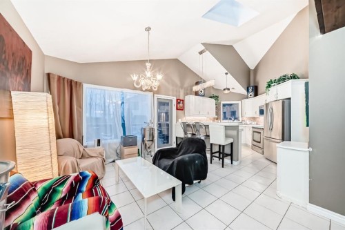 8373 Edgevalley Drive Nw, Calgary, AB 