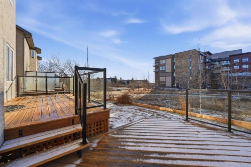 33 Prominence Park Sw, Calgary, AB 