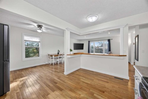 98 Ranch Glen Drive Nw, Calgary, AB - Indoor