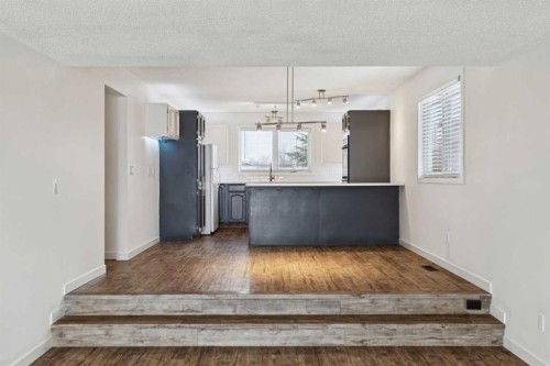 220 Templeby Place Ne, Calgary, AB 